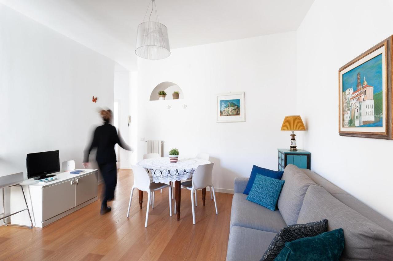 Casa Flo Con Terrazza E Ascensore Salerno Exteriör bild