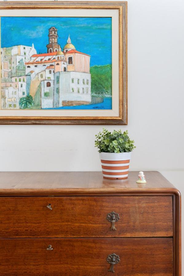 Casa Flo Con Terrazza E Ascensore Salerno Exteriör bild