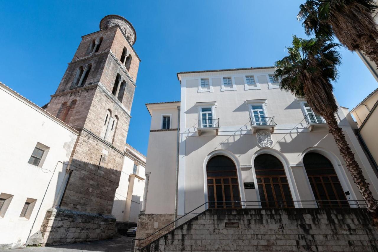Casa Flo Con Terrazza E Ascensore Salerno Exteriör bild