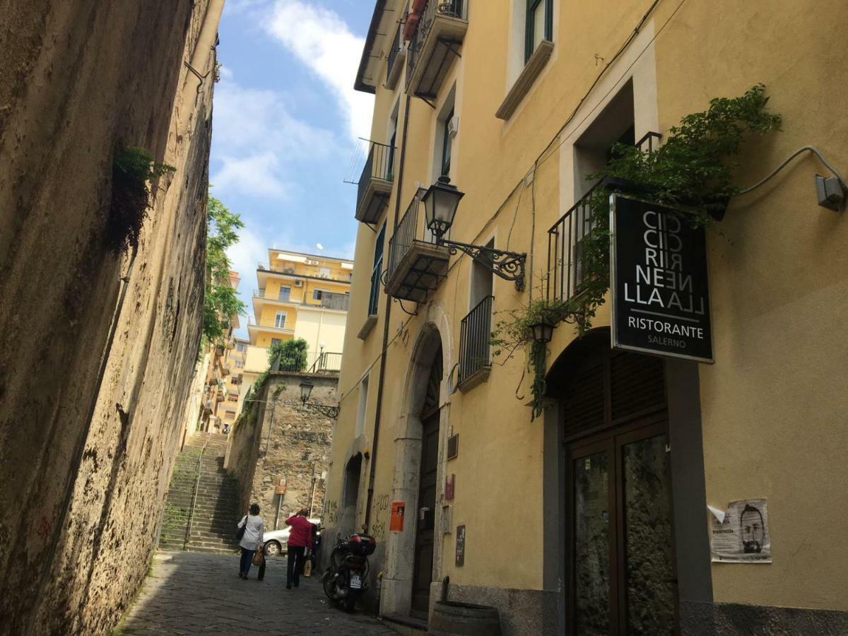 Casa Flo Con Terrazza E Ascensore Salerno Exteriör bild
